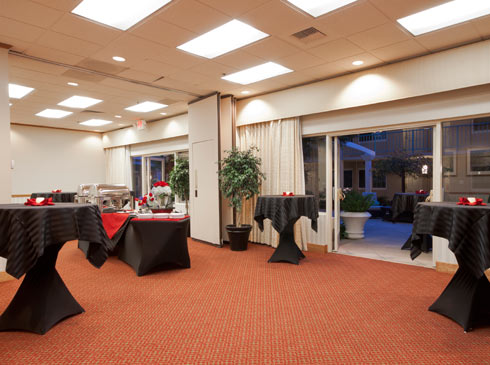 Santa Clara Biltmore Hotel & Suites - Meeting Room Adjoining Outdoor Courtyard