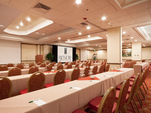 Santa Clara Biltmore Hotel & Suites - Ballroom Seating and Large Presentation Screen